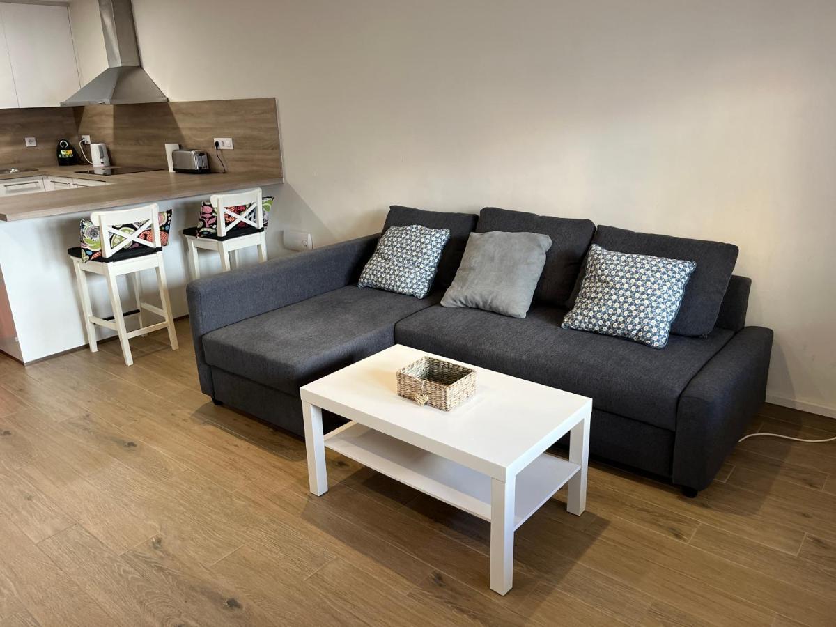 Apartamento En La Playa. Free Parking. Free Wifi Ля Эскала Экстерьер фото