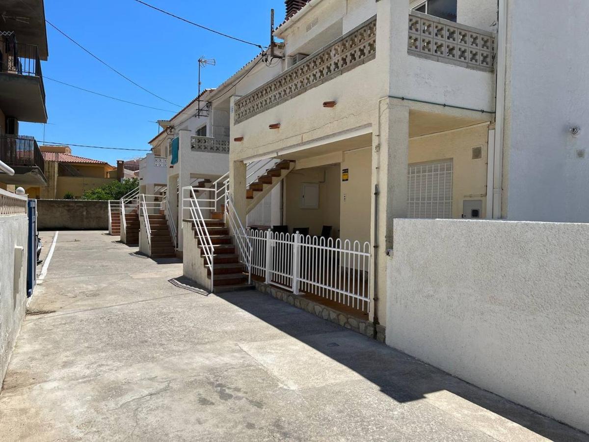 Apartamento En La Playa. Free Parking. Free Wifi Ля Эскала Экстерьер фото